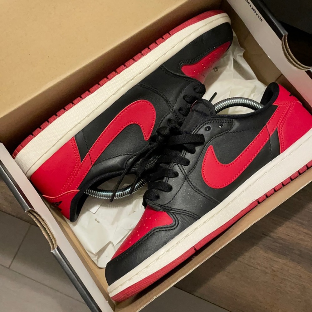 Worn Nike Air Jordan 1 Retro Low OG “Bred” (2015)